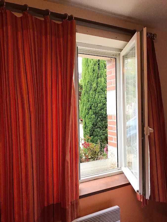 Bed and Breakfast La Ferme de la Maugerie Thoury Exterior foto