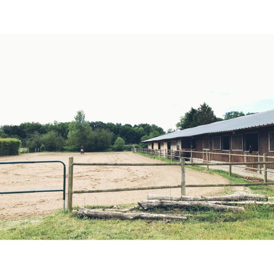 Bed and Breakfast La Ferme de la Maugerie Thoury Exterior foto